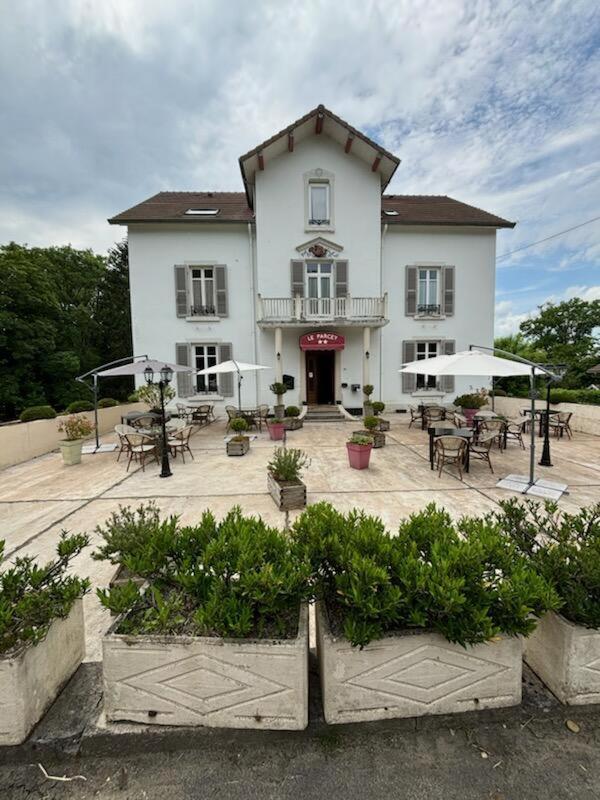 Logis Hotel & Restaurant Le Parcey 外观 照片